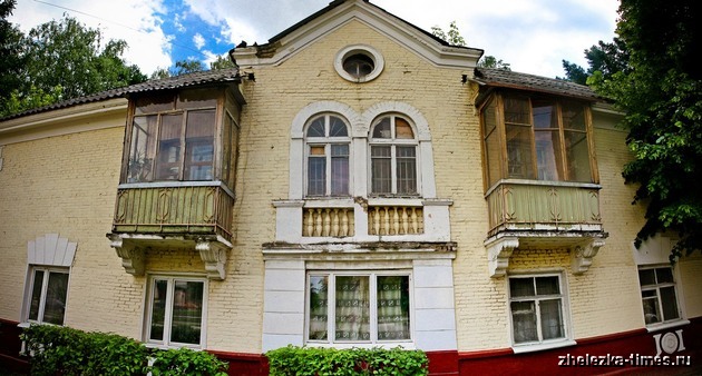Старый дом на улице Новая В Железнодорожном